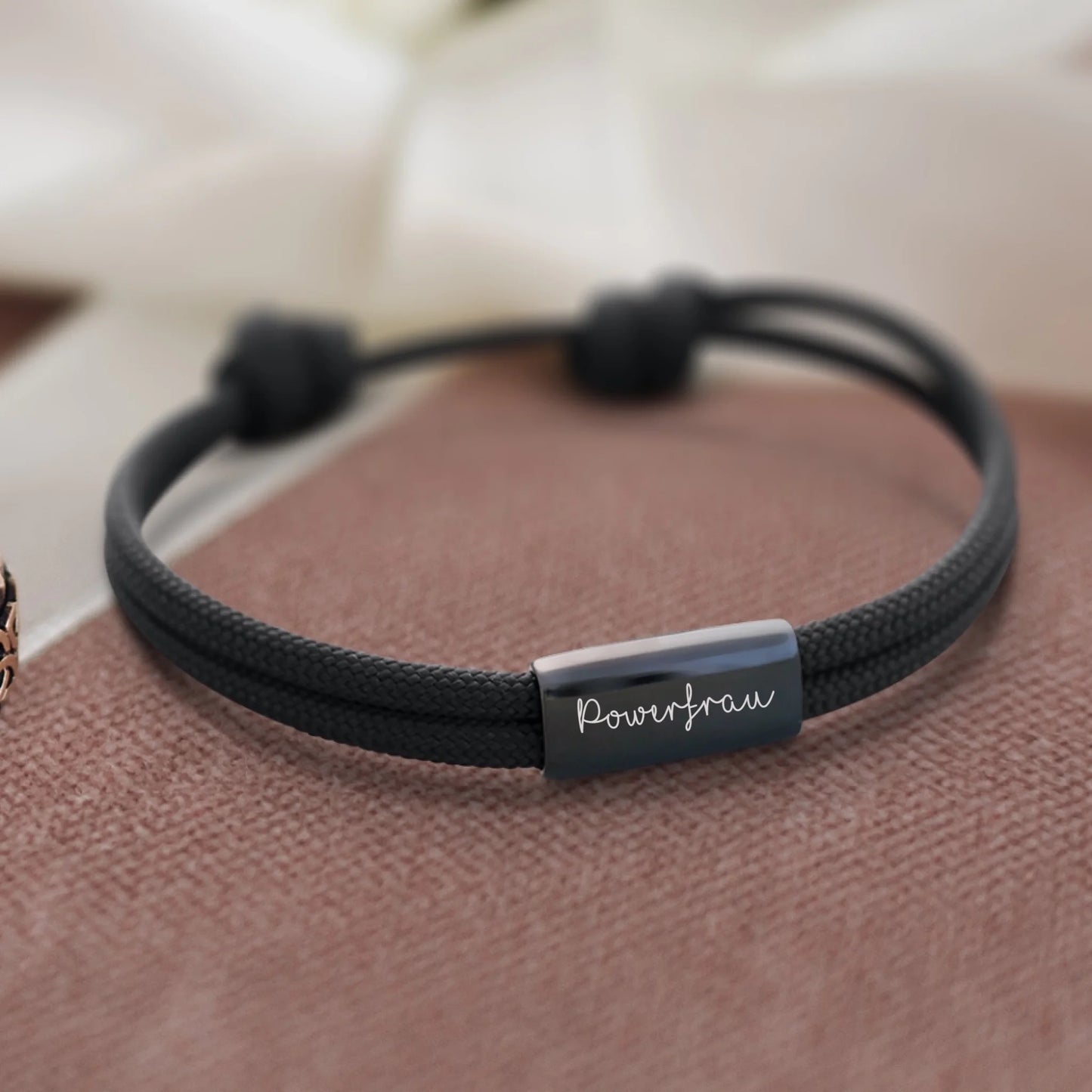 Schmuckarmband mit Gravurplatte, persönliches Geschenk für Mann oder Frau