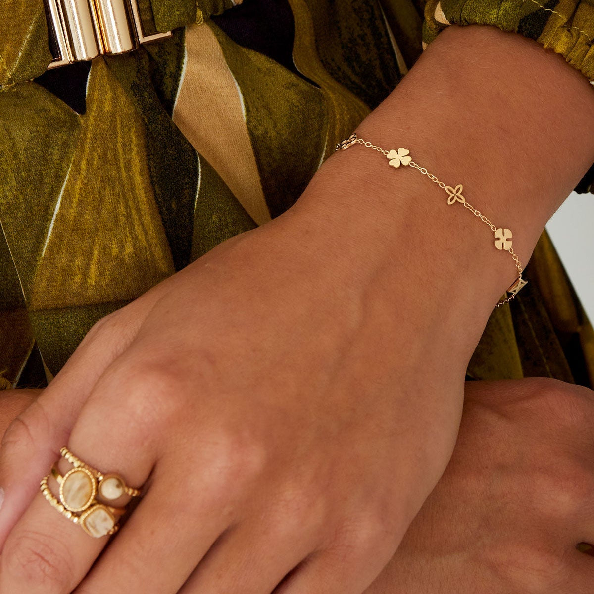 Glücksarmband mit Kleeblätter & Blumen - afHandmade