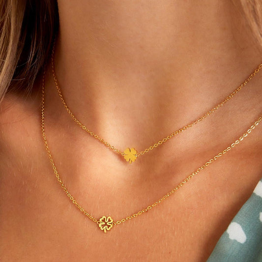 Minimalistische Halskette mit Klee - Anhänger - afHandmade