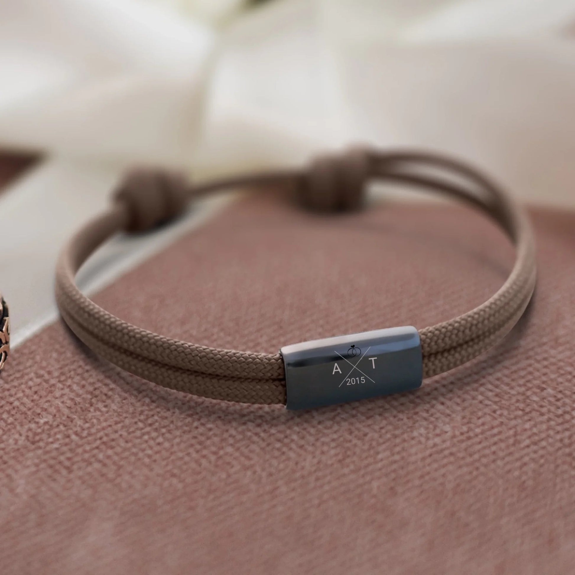 Personalisiertes Armband für Männer aus Segeltau mit Initialen und Datum - afHandmade