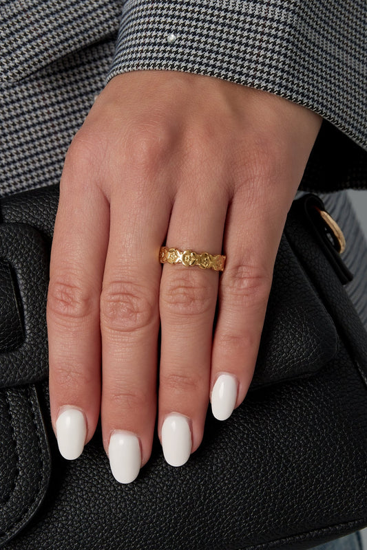 Verstellbarer Edelstahl Ring mit kleinen Blumen – wasserfester Damenring floral - afHandmade