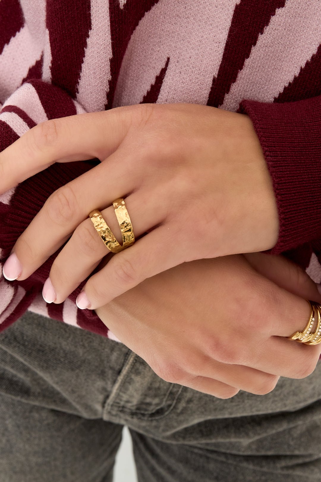 Zweireihiger Edelstahl Ring Damen – gehämmertes Design, verstellbar & wasserfest - afHandmade